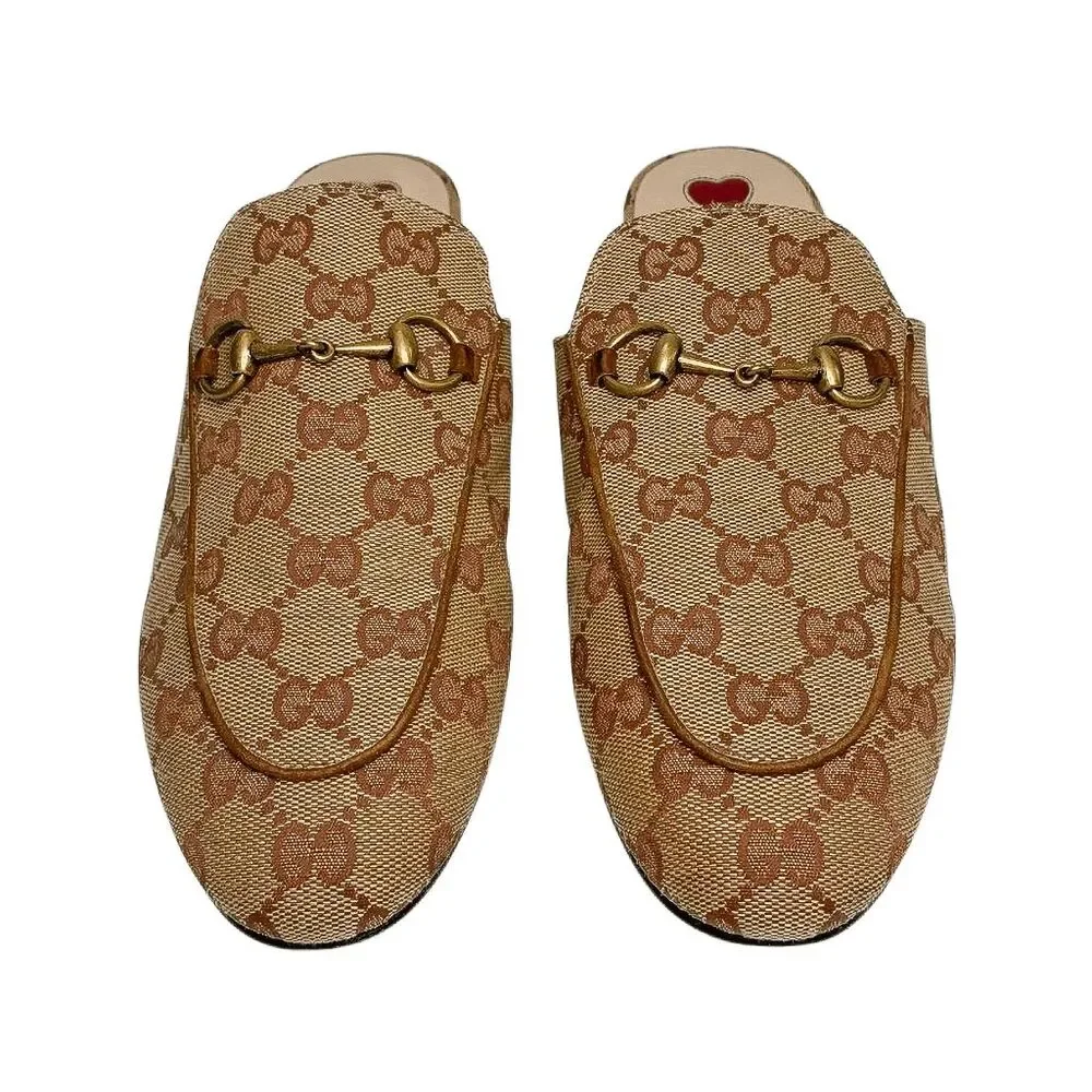 Gucci details authentic
